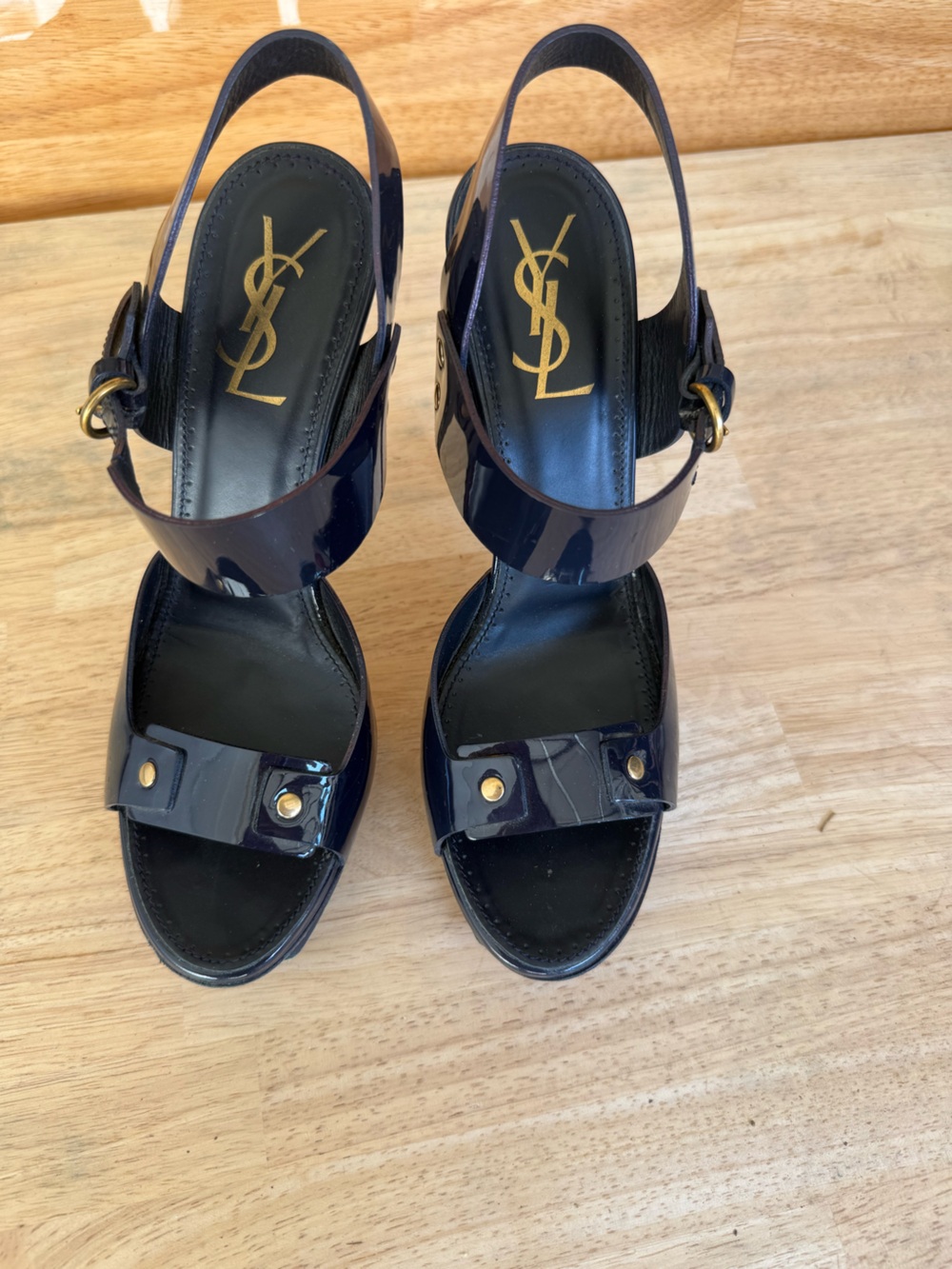 YSL Yves Saint Laurent Rive Gauche Stud 105 Patent Platform Sandals 40